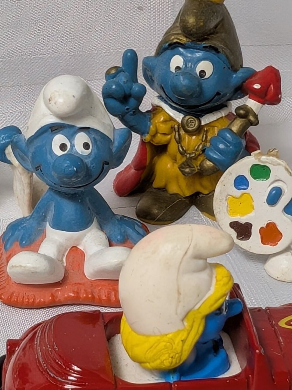 SMURFS PEYO FIGURE MIXED TOY LOT VINTAGE RETRO FIGURINES WITH 2 CAR TOYS 1980'S